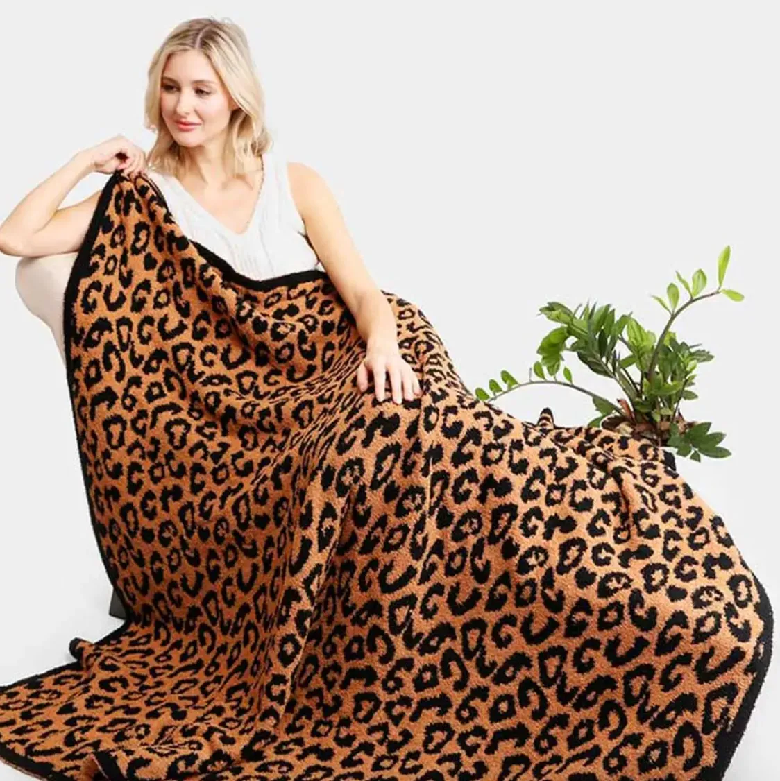 Comfy Luxe Leopard Blanket