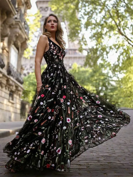 Exquisite V-neck Lace Prom Dresses Long Floral Formal Gowns PD366