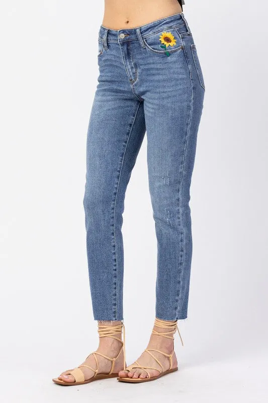 JUDY BLUE HI-RISE RELAXED SUNFLOWER EMBROIDERY